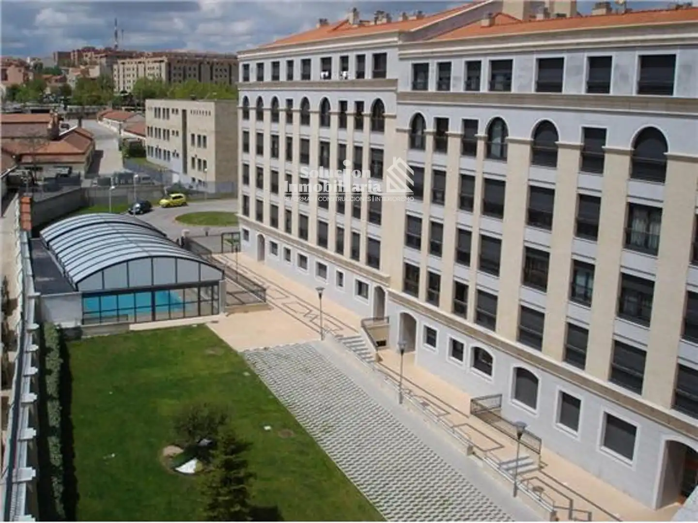 Exterior view of Flat for rent in Salamanca Capital  with Heating, Terrace and Swimming Pool