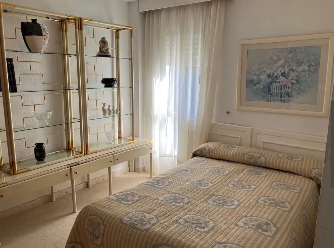 Apartment with pool for sale in Elviria - Cabopino, imagen 7