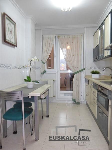 Kitchen of Flat for sale in Bilbao   with Heating and Storage room