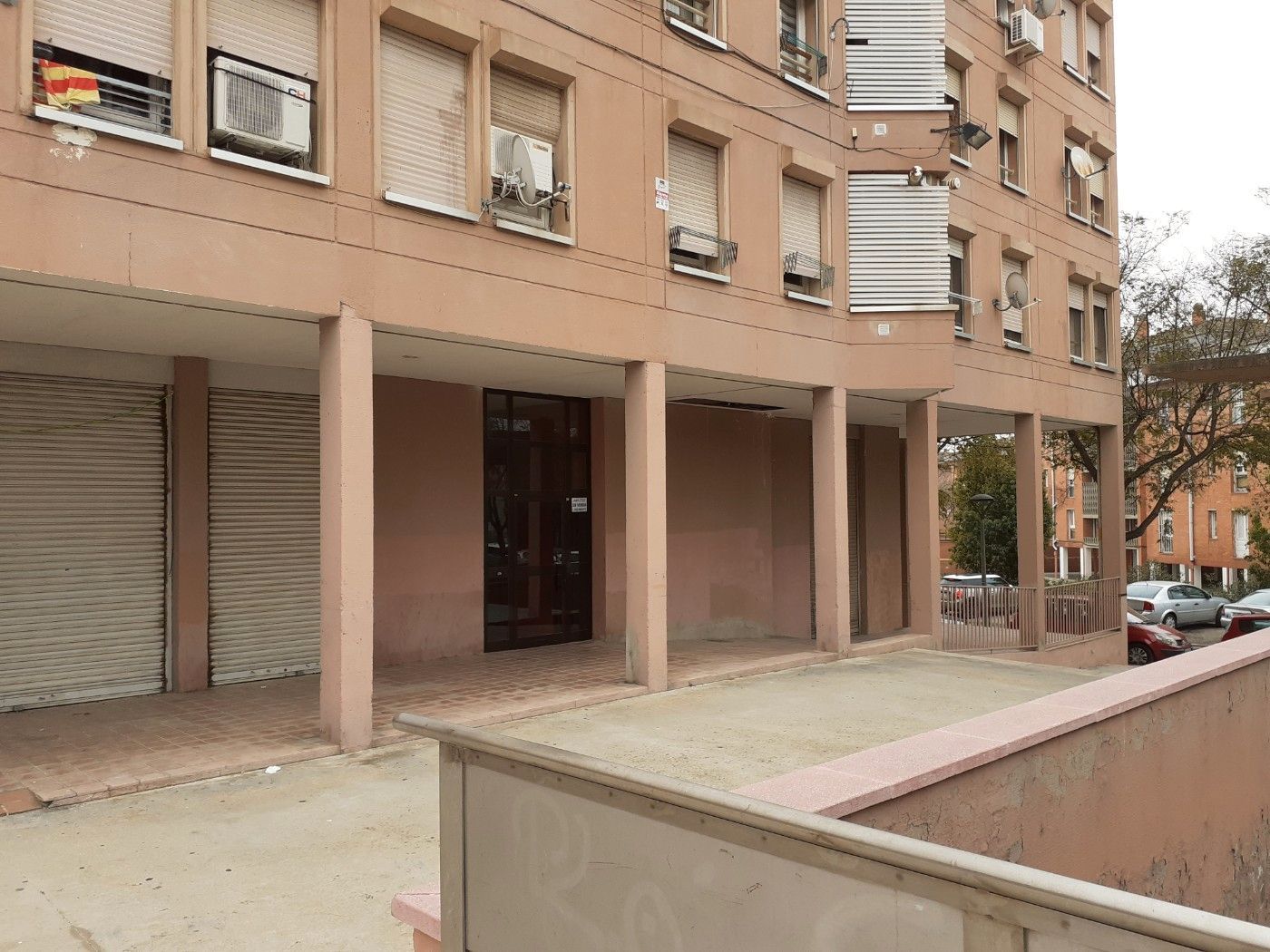 Vista exterior de Local en venta en Reus