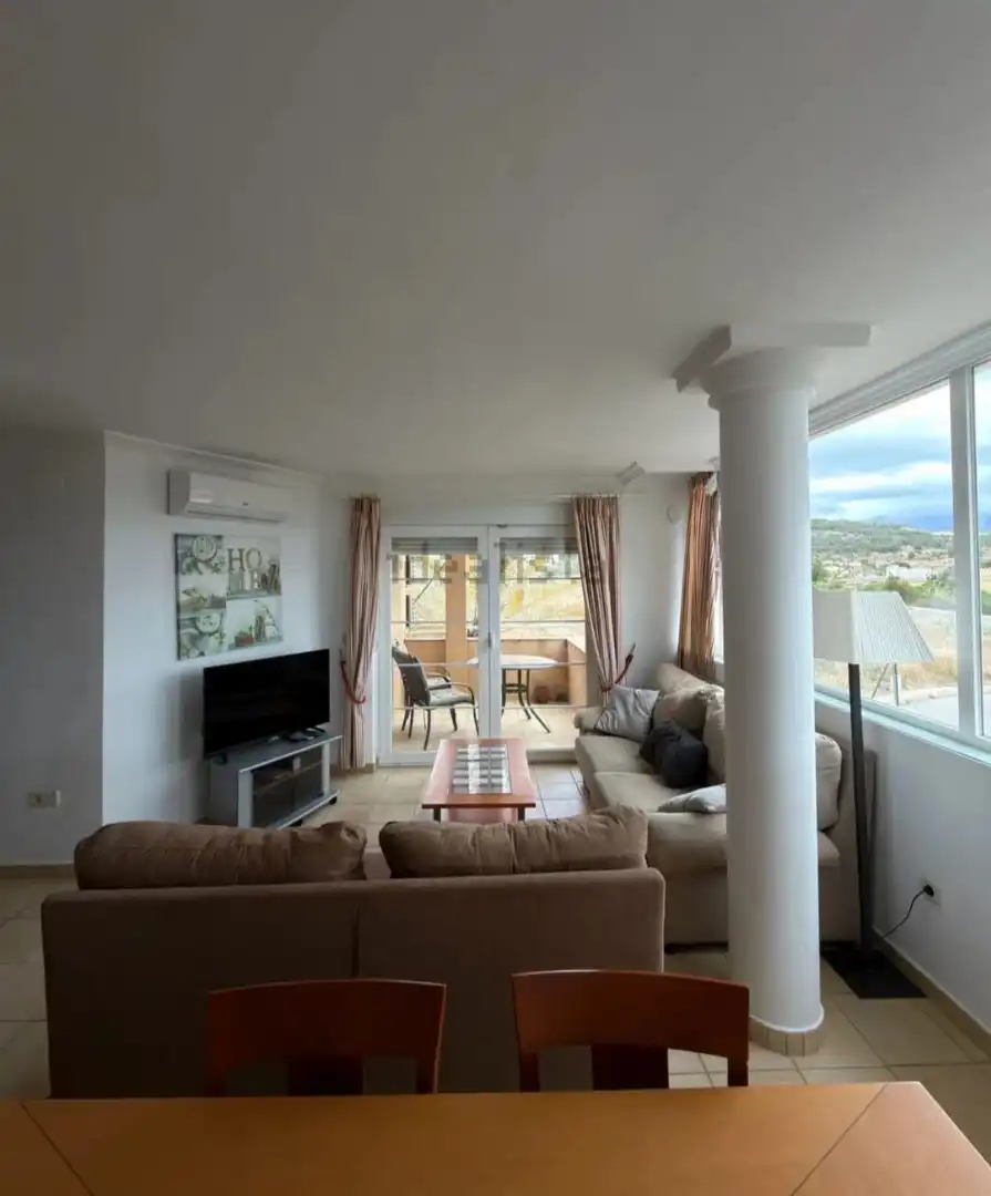 Sala de estar de Apartamento de alquiler en L'Alfàs del Pi con Aire acondicionado, Calefacción y Terraza