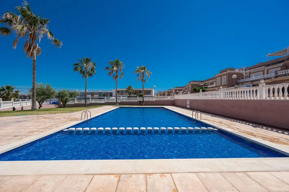 Bajo con terraza en venta en Carrer de Creta, imagen 34