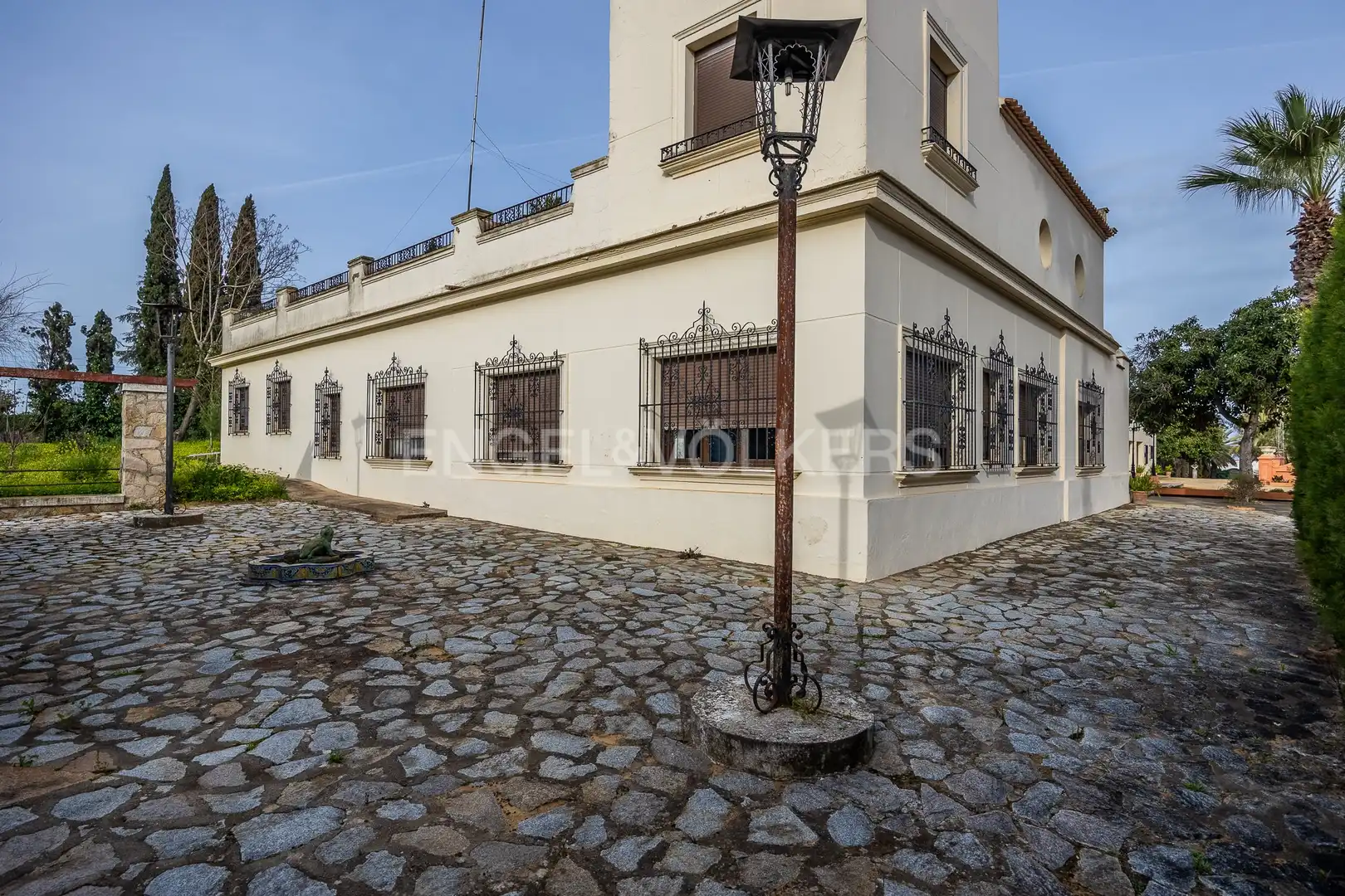 Vista exterior de Finca rústica en venta en Olivares con Calefacción, Jardín privado y Piscina
