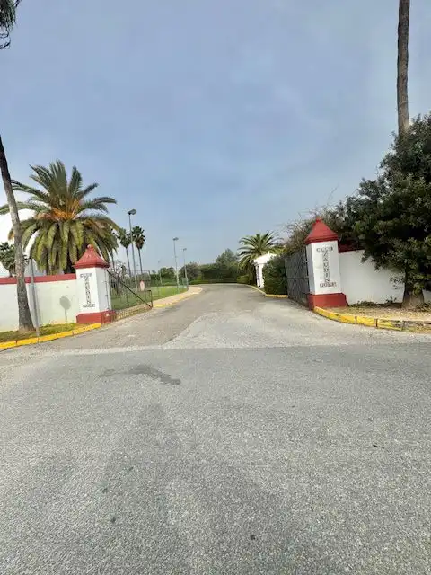 Vista exterior de Casa o chalet en venta en Bormujos con Aire acondicionado y Terraza