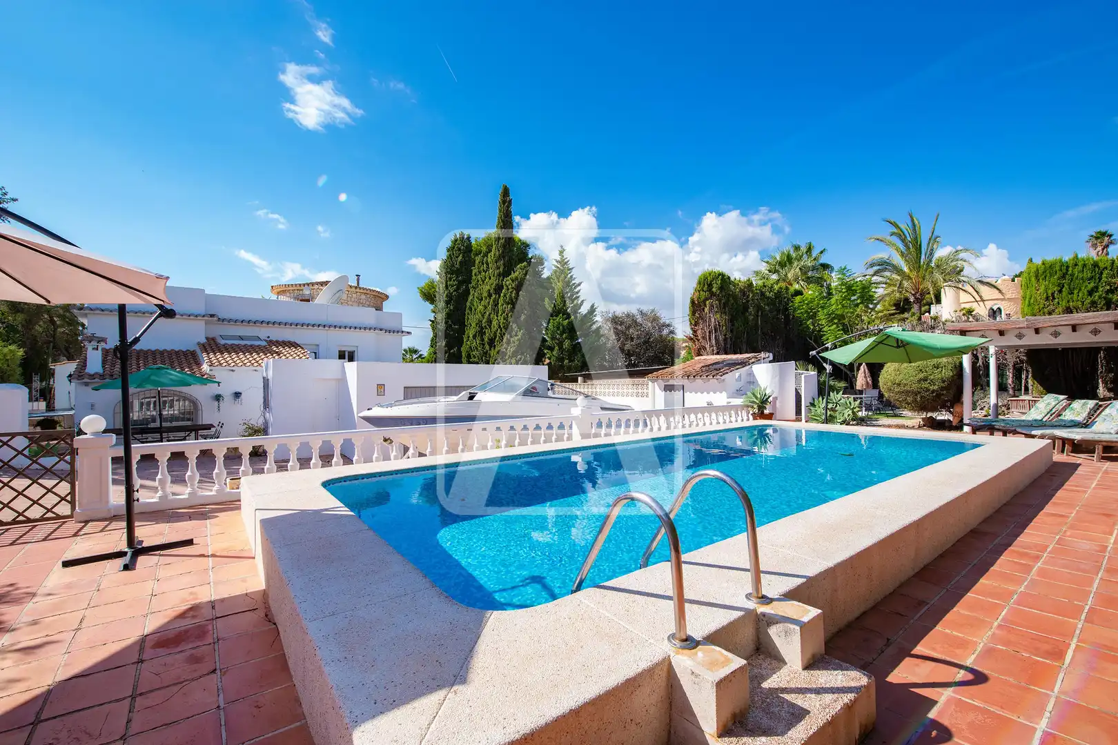Villa con piscina in vendita a Carrió - La Merced - Los Pinos, imagen 2