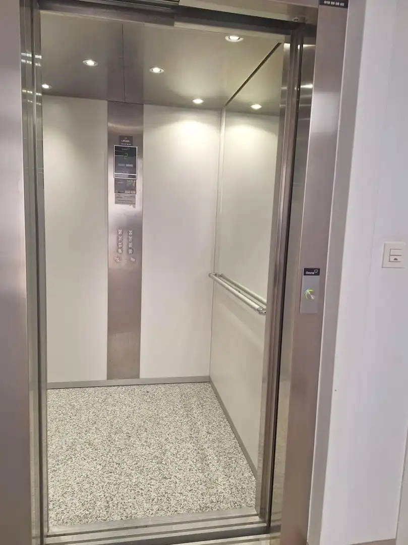 Flat with terrace for sale in Avenida de Juan Carlos I, imagen 64