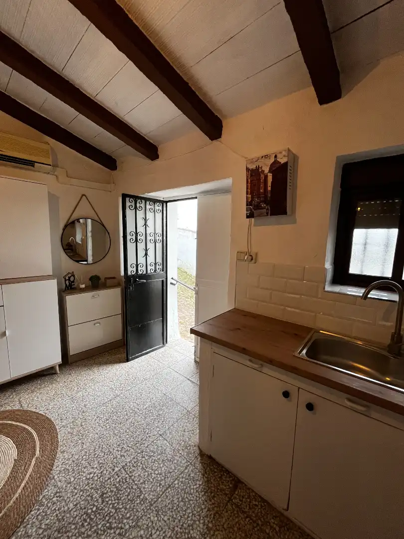 Cuina de Casa o xalet en venda en Sanlúcar de Guadiana amb Aire condicionat, Moblat i Forn