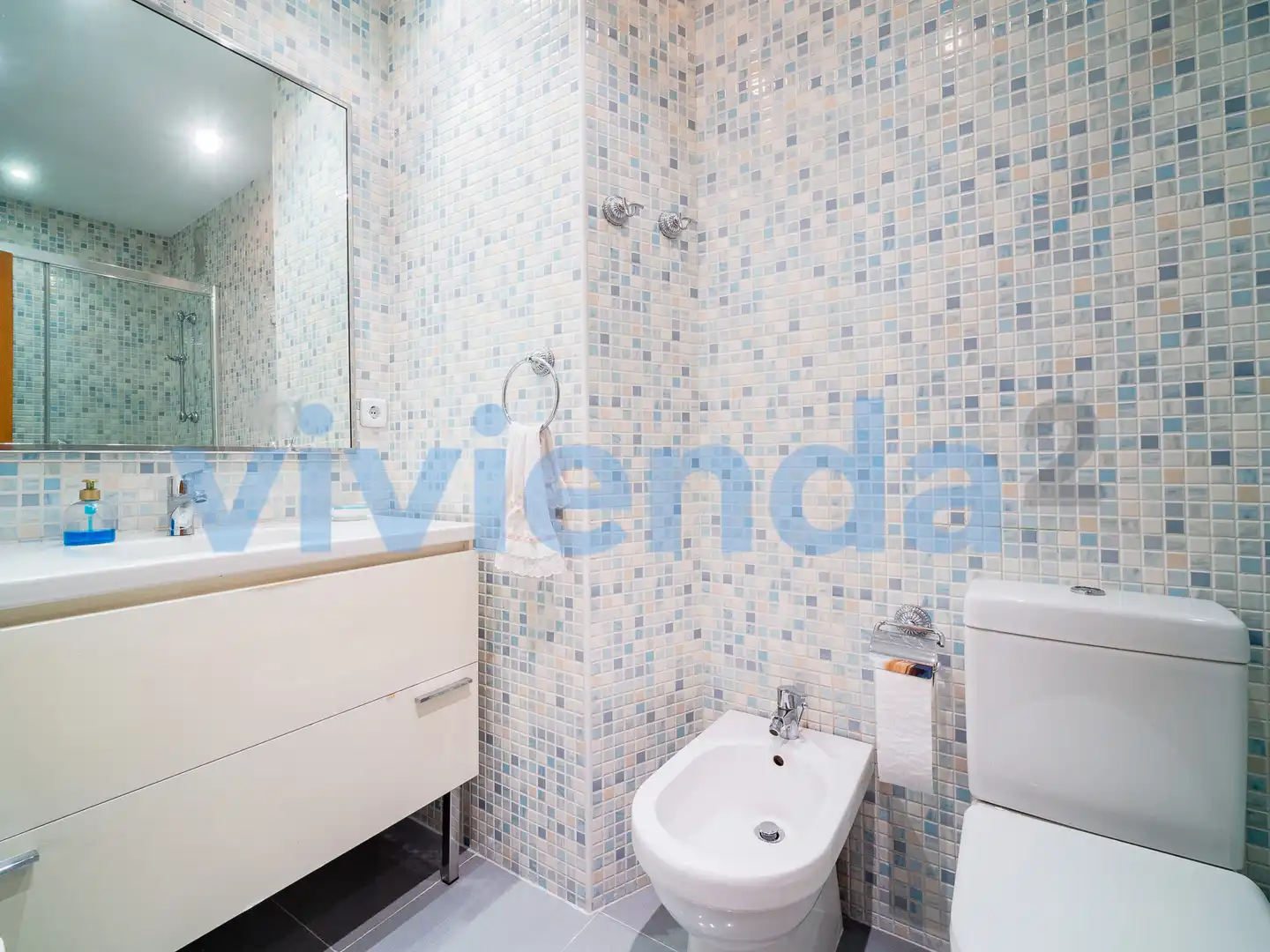 Flat with terrace to rent in Avenida Ciudad de Barcelona, imagen 18