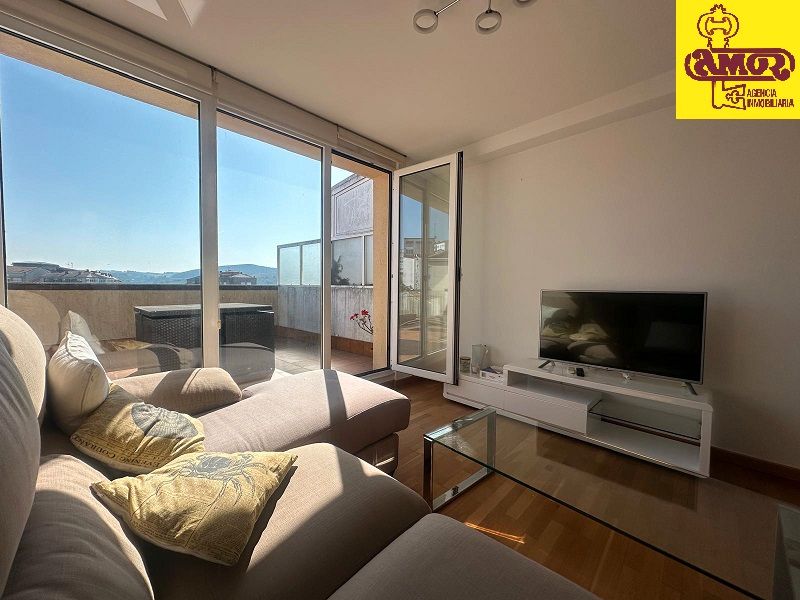 Flat to rent in Rúa de Santiago León de Caracas, Ensanche - Sar
