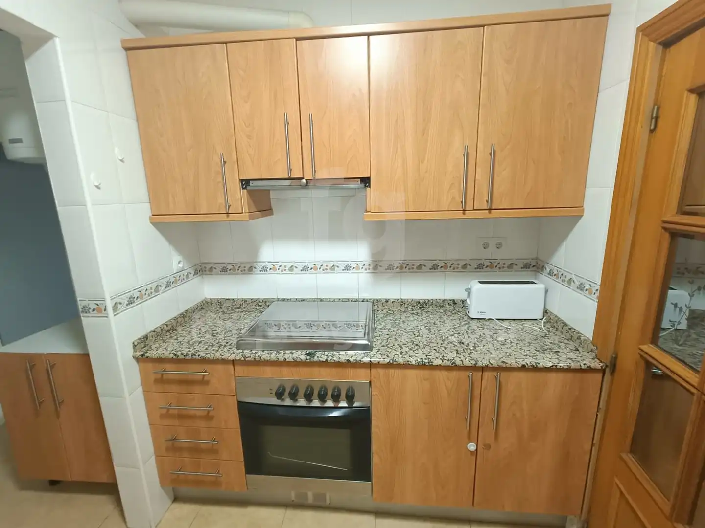 Küche von Wohnung zur Miete in L'Hospitalet de Llobregat mit Klimaanlage und Balkon