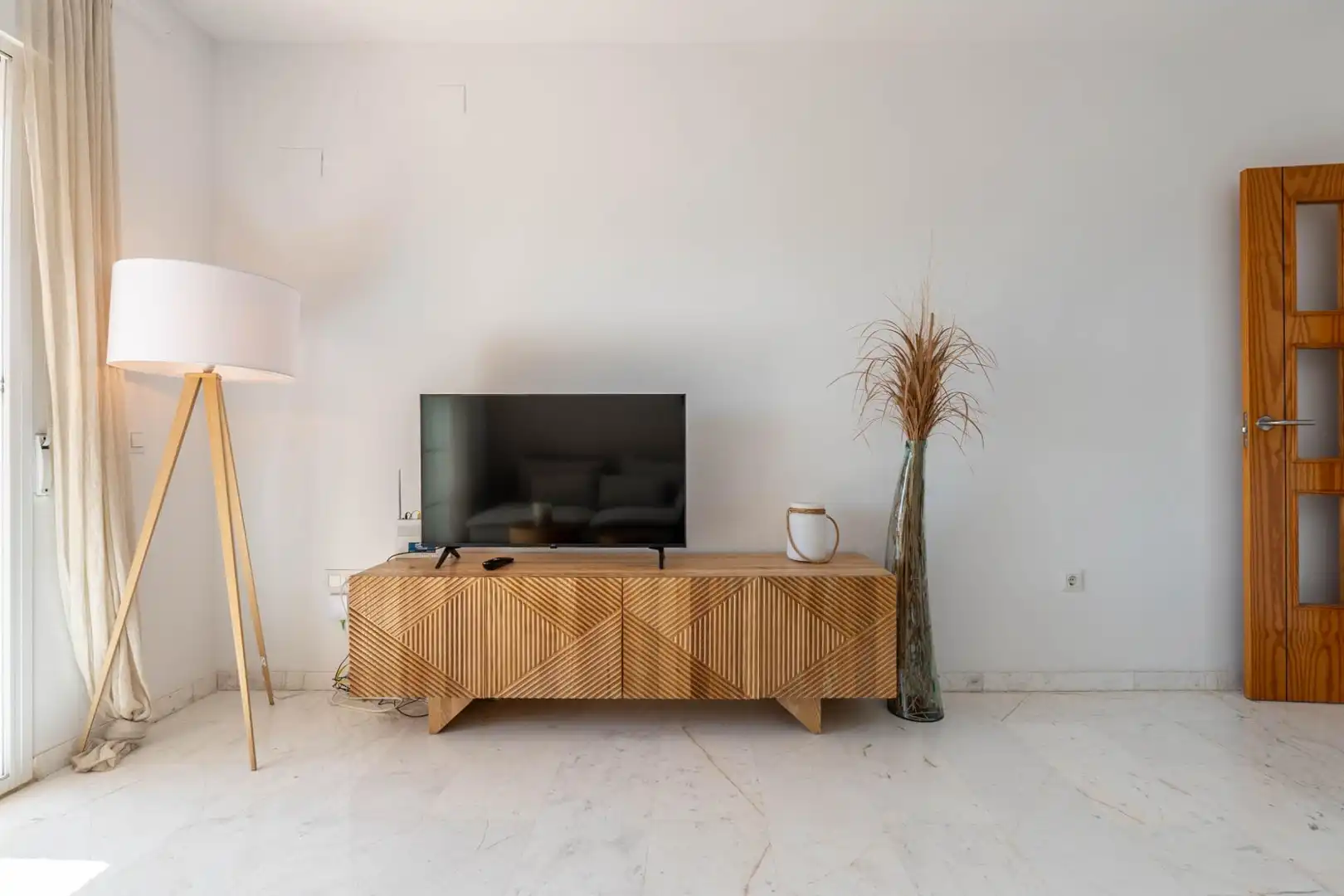 Sala de estar de Apartamento en venta en Almuñécar con Jardín privado, Terraza y Piscina comunitaria