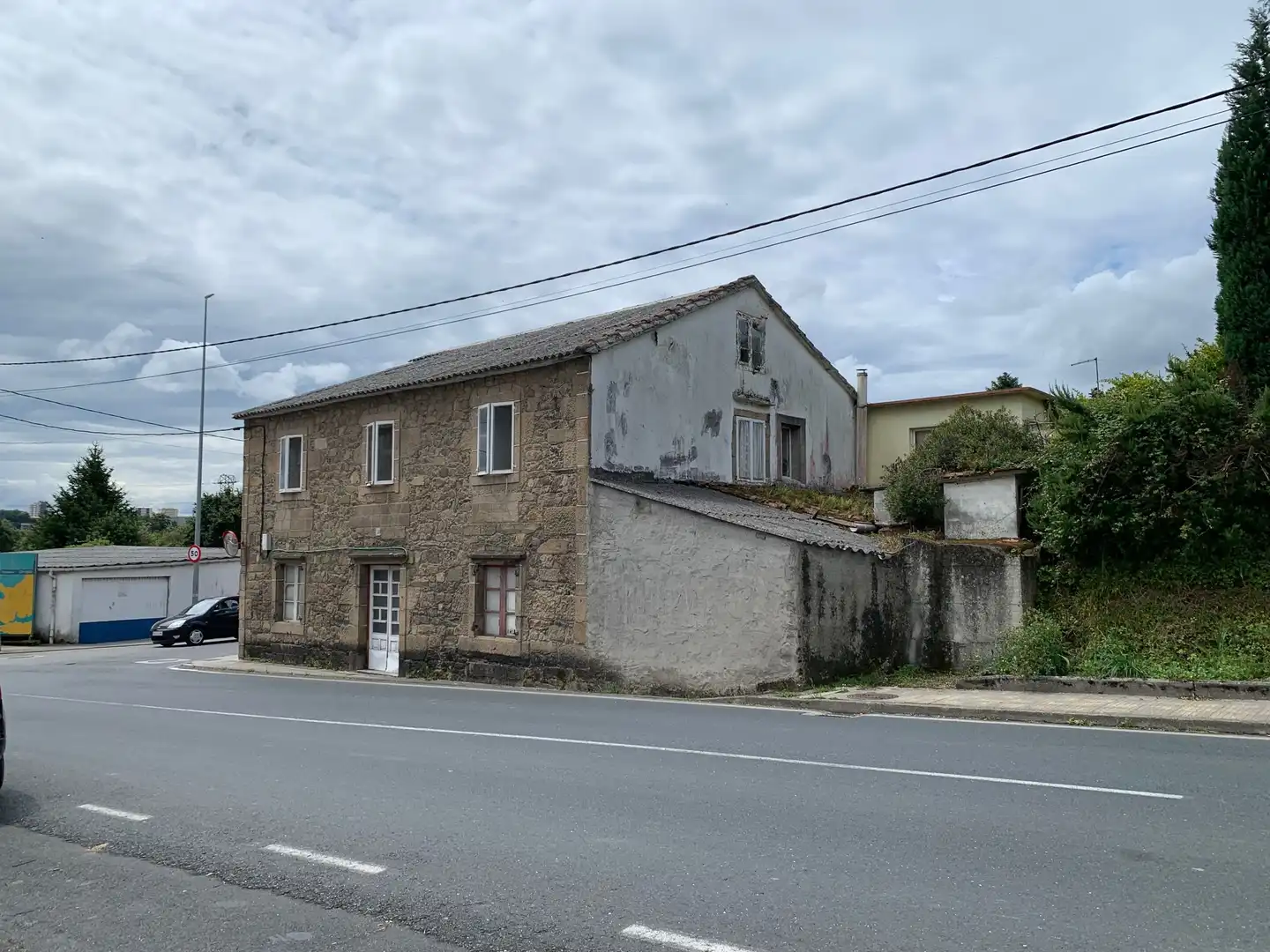 Vista exterior de Casa o xalet en venda en Ferrol amb Calefacció, Jardí privat i Traster