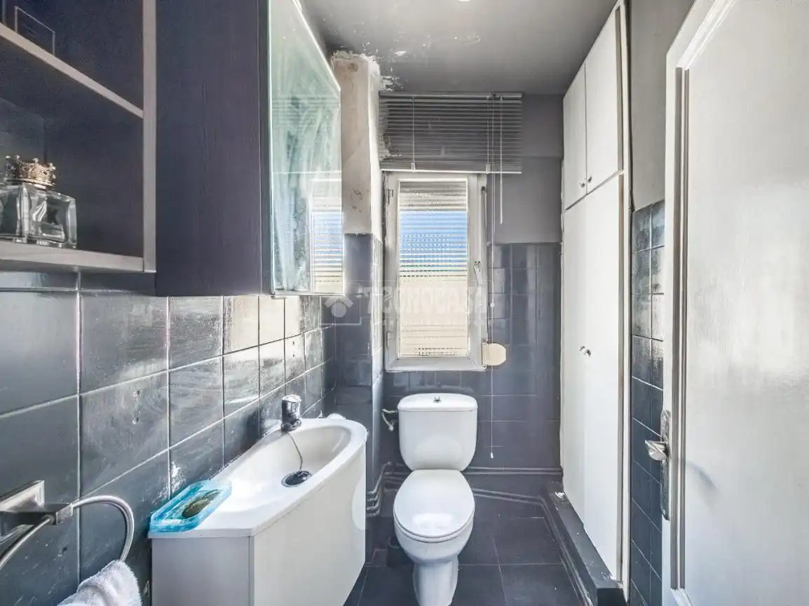 Baño de Piso en venta en Madrid con Aire acondicionado, Calefacción y Balcón
