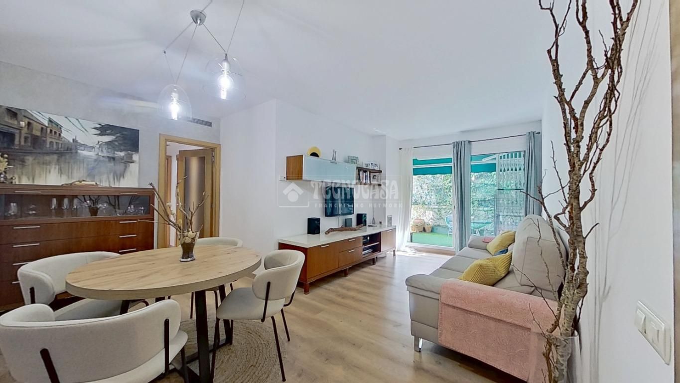 Living room of Flat for sale in Cerdanyola del Vallès  with Private garden and Storage room
