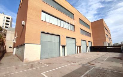 Vista exterior de Nau industrial en venda en Cornellà de Llobregat