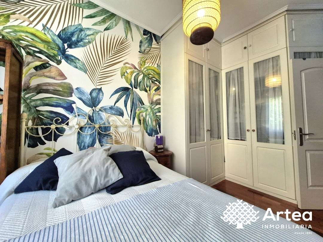 Bedroom of Flat for sale in Bilbao   with Heating