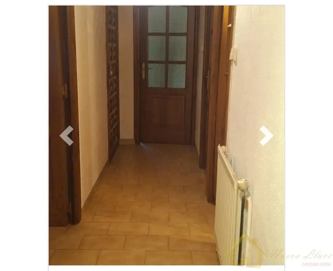 Piso en venta en Lugo con Calefacción y Amueblado