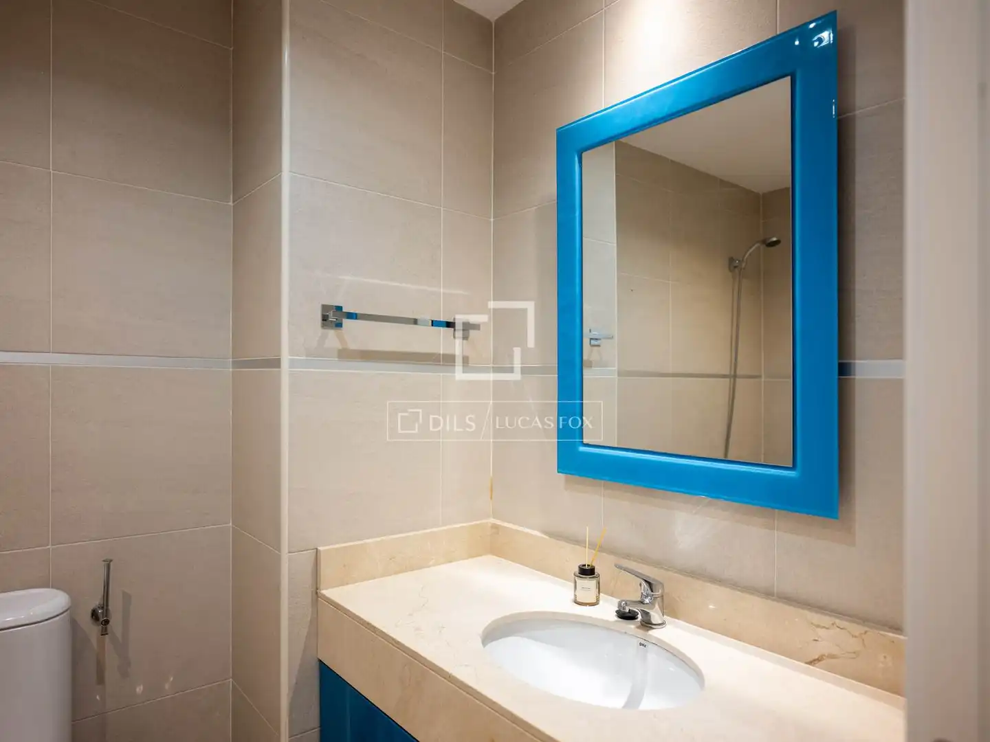 Badezimmer von Wohnung zur Miete in Majadahonda mit Klimaanlage, Heizung und Privatgarten