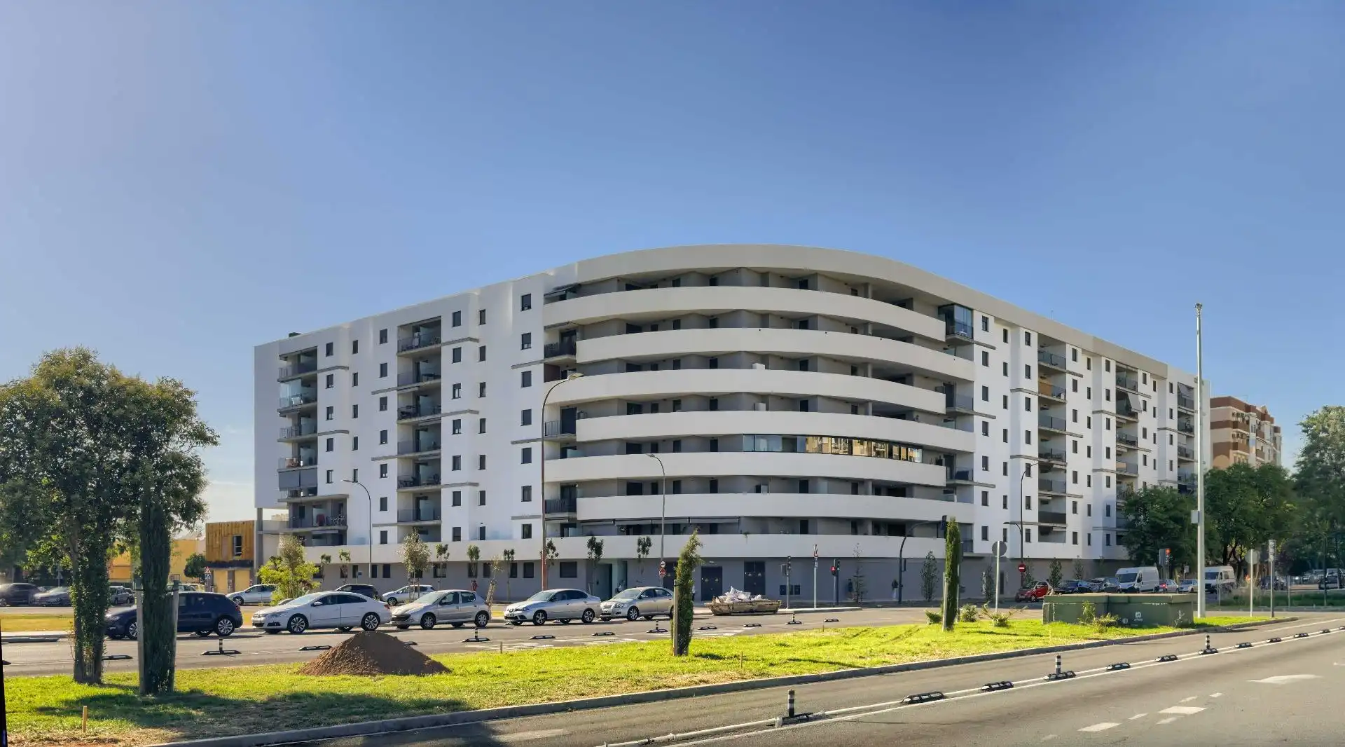 Vista exterior de Piso en venta en Sevilla con Aire acondicionado y Terraza