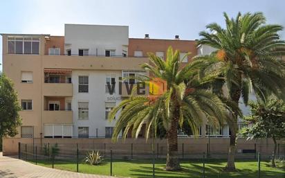 Exterior view of Flat for sale in Mairena del Aljarafe  with Air Conditioner, Private garden and Parquet flooring