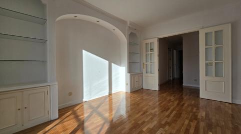 Foto 4 de Piso de alquiler en Calle de Silvano, Canillas, Madrid