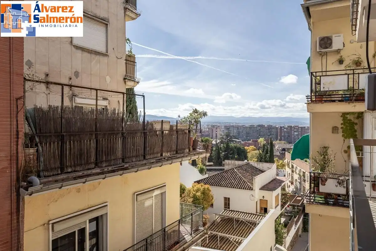Vista exterior de Piso en venta en Centro