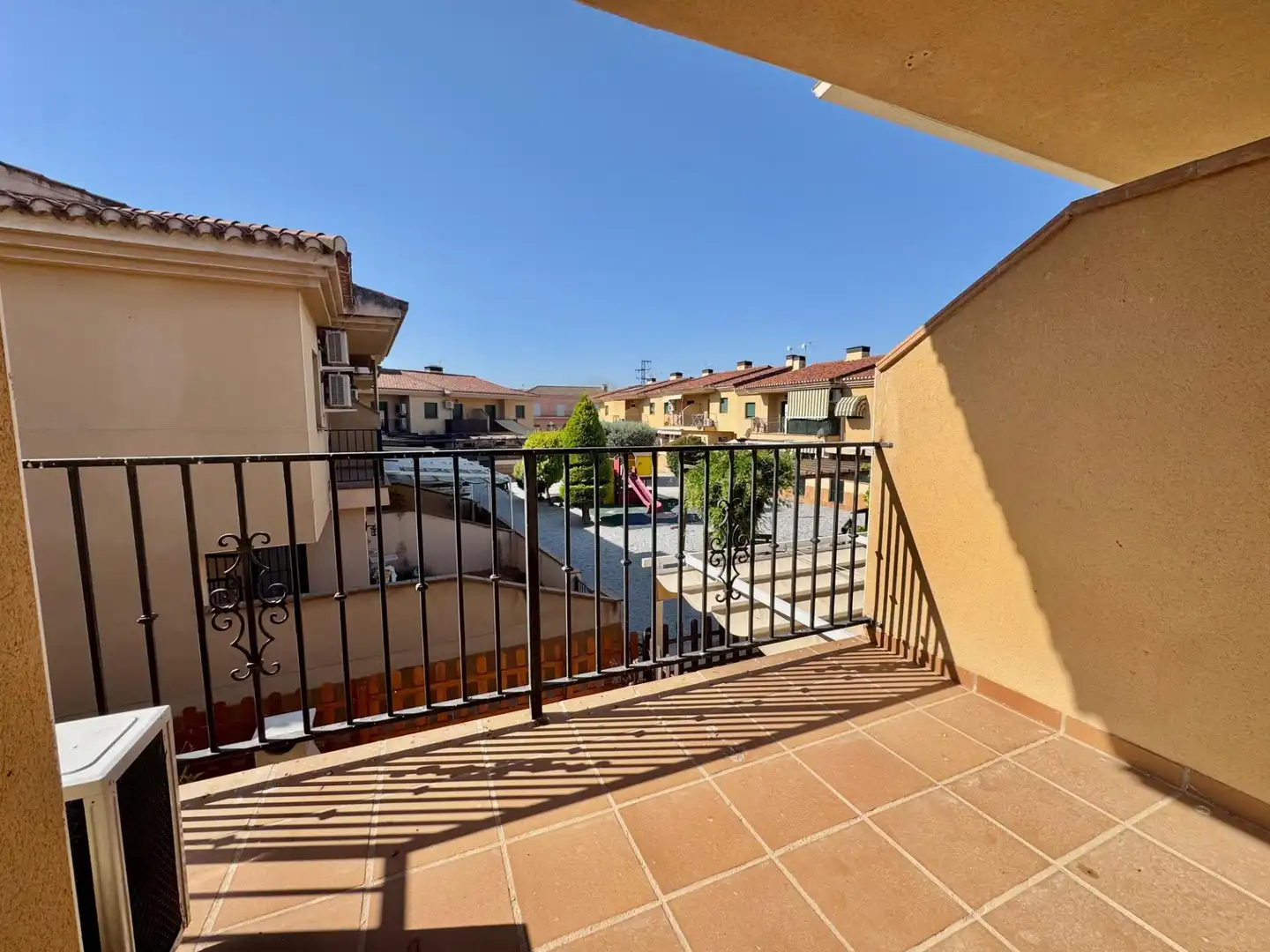 Terrassa de Casa adosada en venda en Alhendín amb Jardí privat i Terrassa