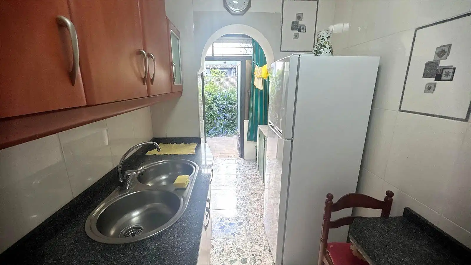 Cuina de Planta baixa en venda en Córdoba amb Aire condicionat i Jardí privat