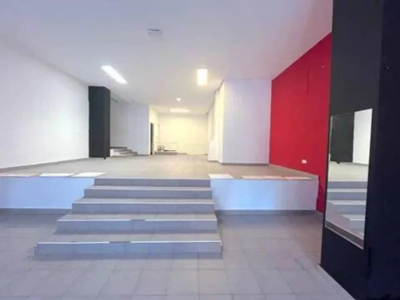 Local comercial en venda a Calle Gernika Lorategia 17, imagen 4