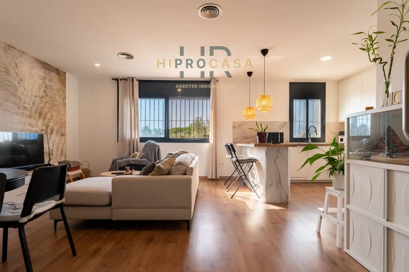 Living room of Flat for sale in Vinyols i els Arcs  with Air Conditioner, Heating and Storage room