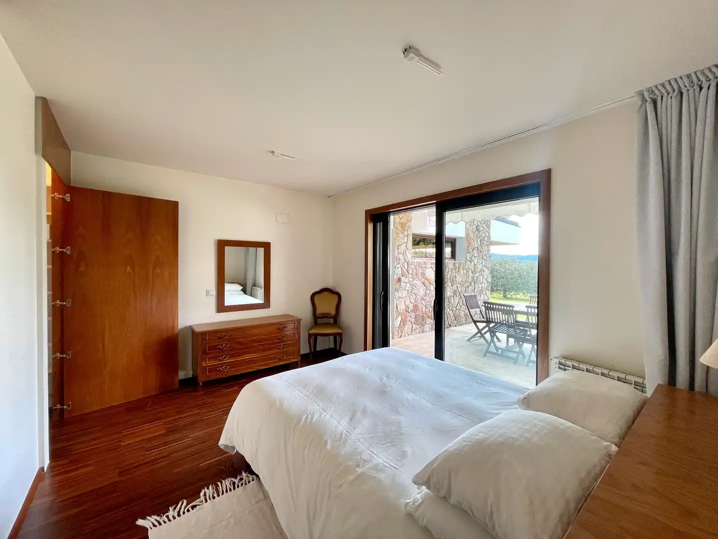 Habitación de Casa o chalet de alquiler en Cangas  con Jardín privado, Parquet y Terraza