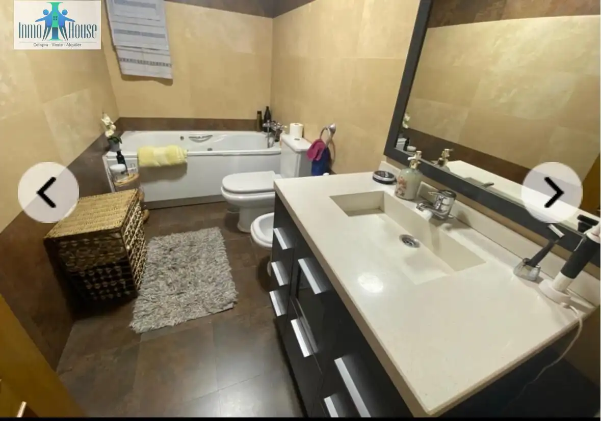 Bathroom of Detached homes for sale in Albacete  with Air Conditioner, Heating and Private garden