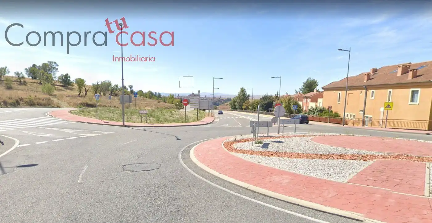 Terreni e lotti in vendita a La Lastrilla, imagen 15