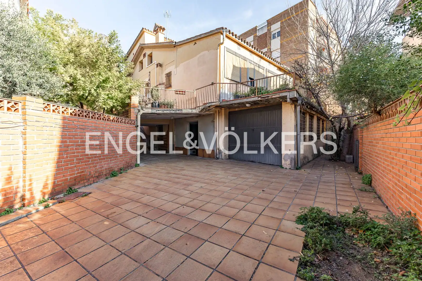 Vista exterior de Casa o chalet en venta en Sant Just Desvern con Calefacción y Terraza
