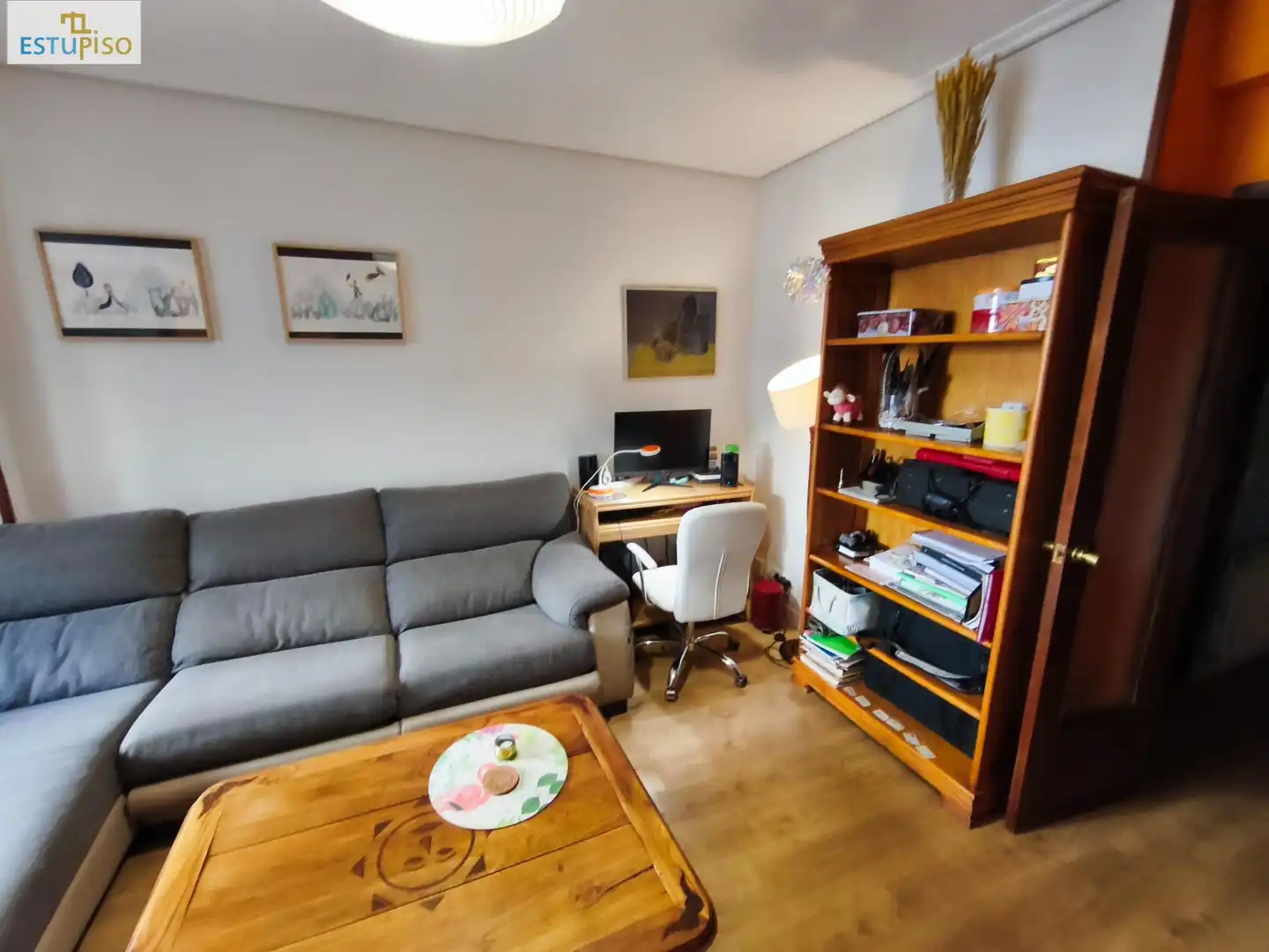 Sala de estar de Piso en venta en Vitoria - Gasteiz con Calefacción, Terraza y Trastero