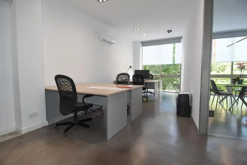 Oficina de lloguer a Centre - Barri Vell