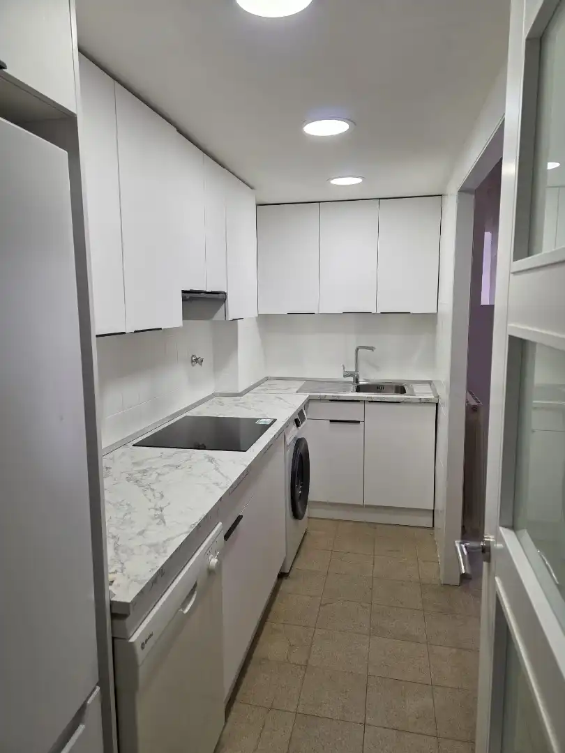 Cocina de Piso de alquiler en Zaragoza con Calefacción, Amueblado y Horno