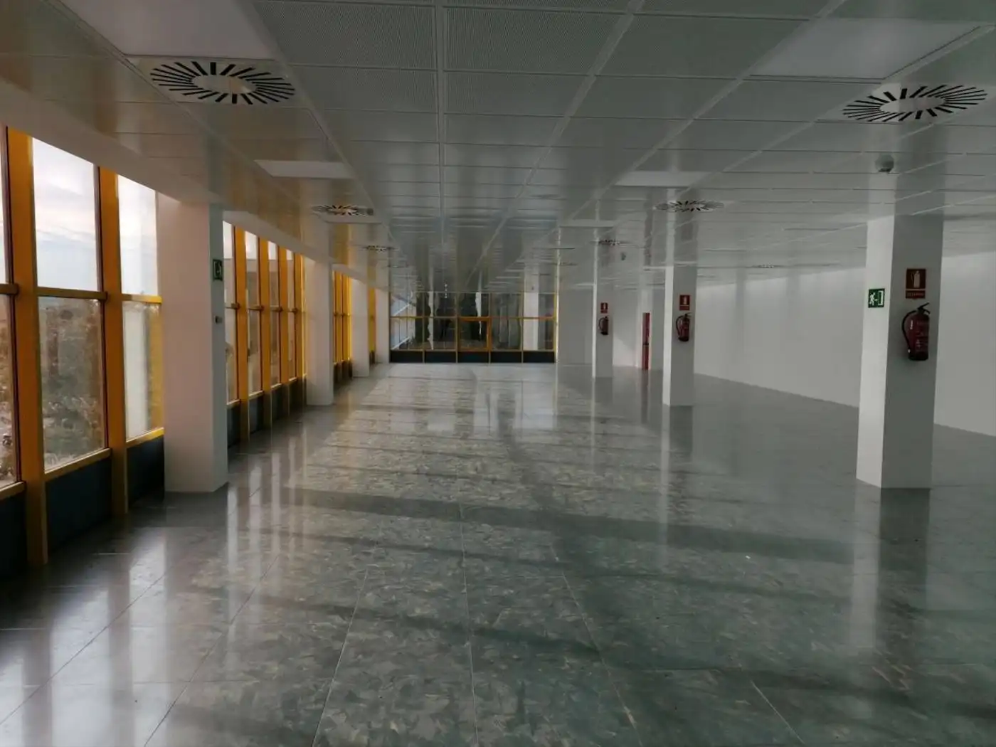 Office space to rent in Zona Industrial, imagen 4