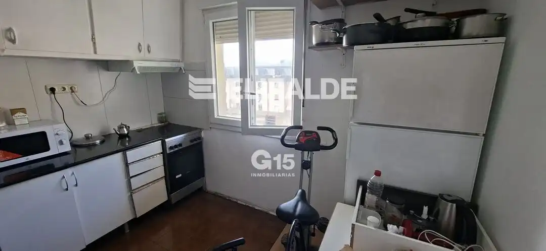 Cuina de Pis en venda en Donostia - San Sebastián  amb Jardí privat i Balcó