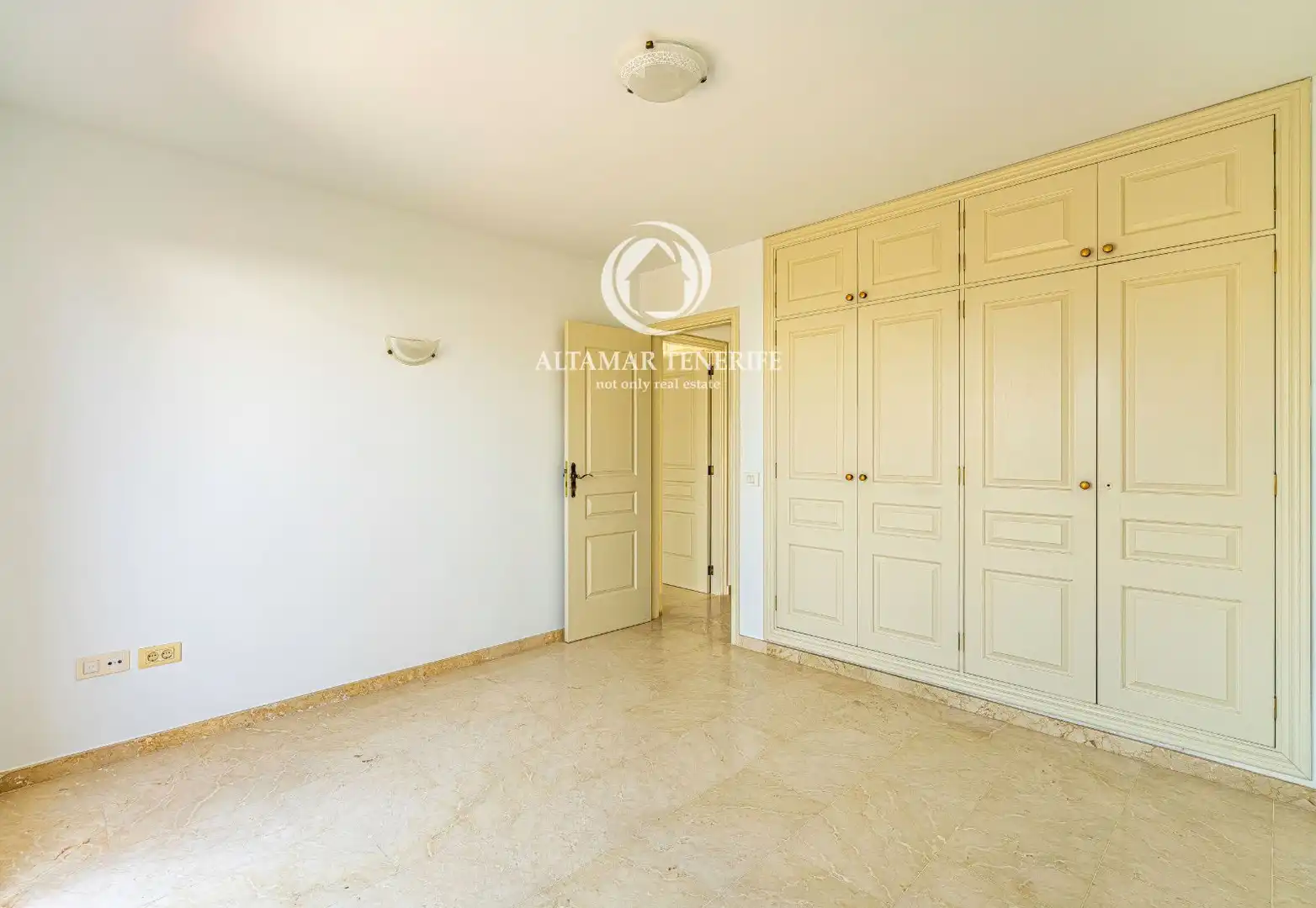 Apartamento en venta en Arona con Jardín privado, Terraza y Piscina