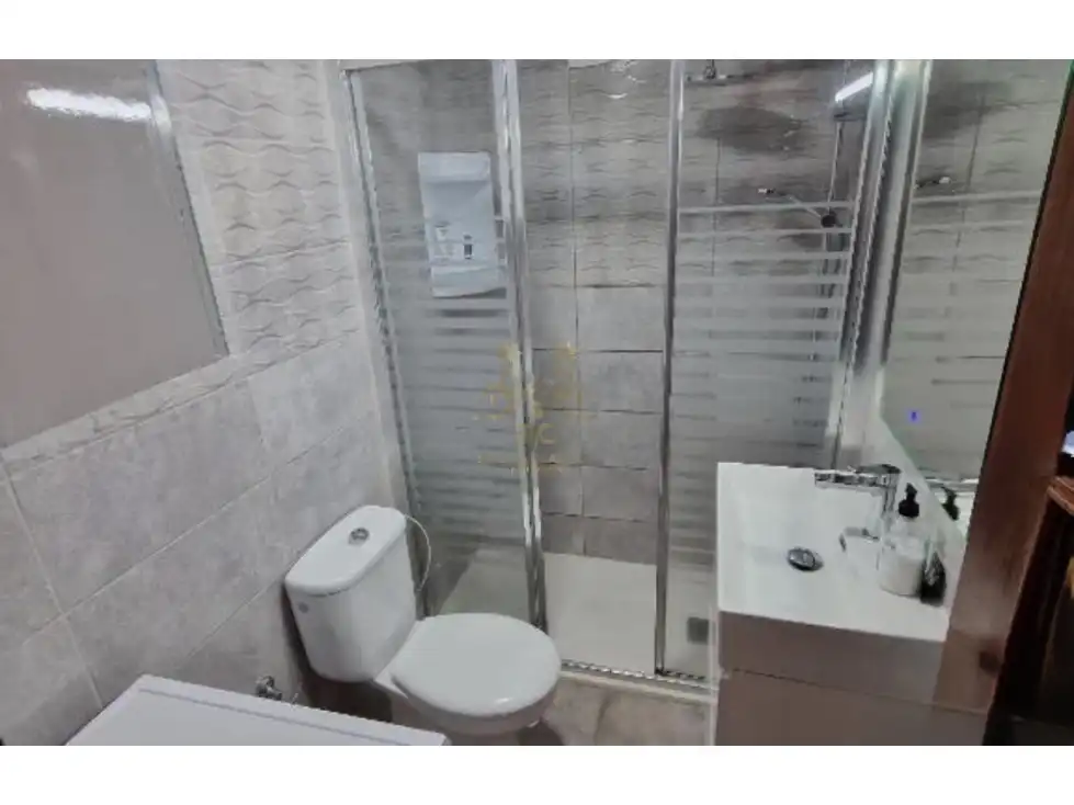 Badezimmer von Wohnungen zum Verkauf in Arona mit Terrasse, Schwimmbad und Möbliert