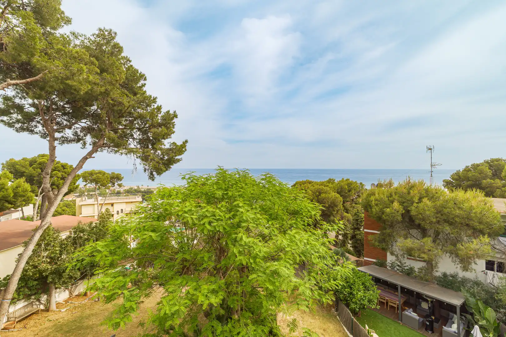 Jardín de Casa adosada en venta en Castelldefels con Aire acondicionado, Calefacción y Parquet