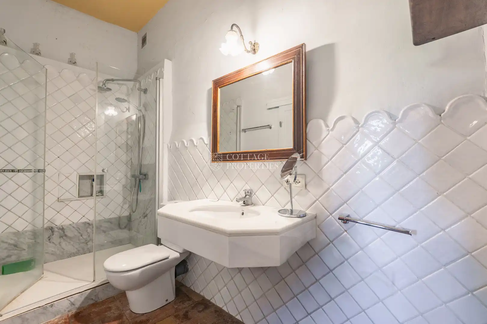 Bathroom of Country homes for sale in Foixà  with Air Conditioner, Private garden and Swimming Pool