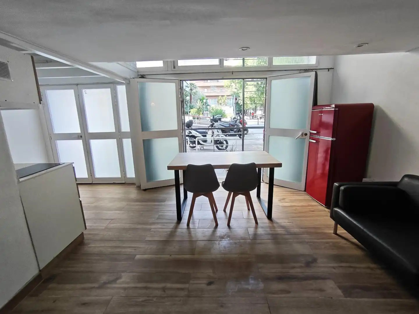 Büro zur Miete in Carrer de Felipe de Paz, La Maternitat i Sant Ramon