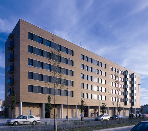 Vista exterior de Traster en venda en  Pamplona / Iruña