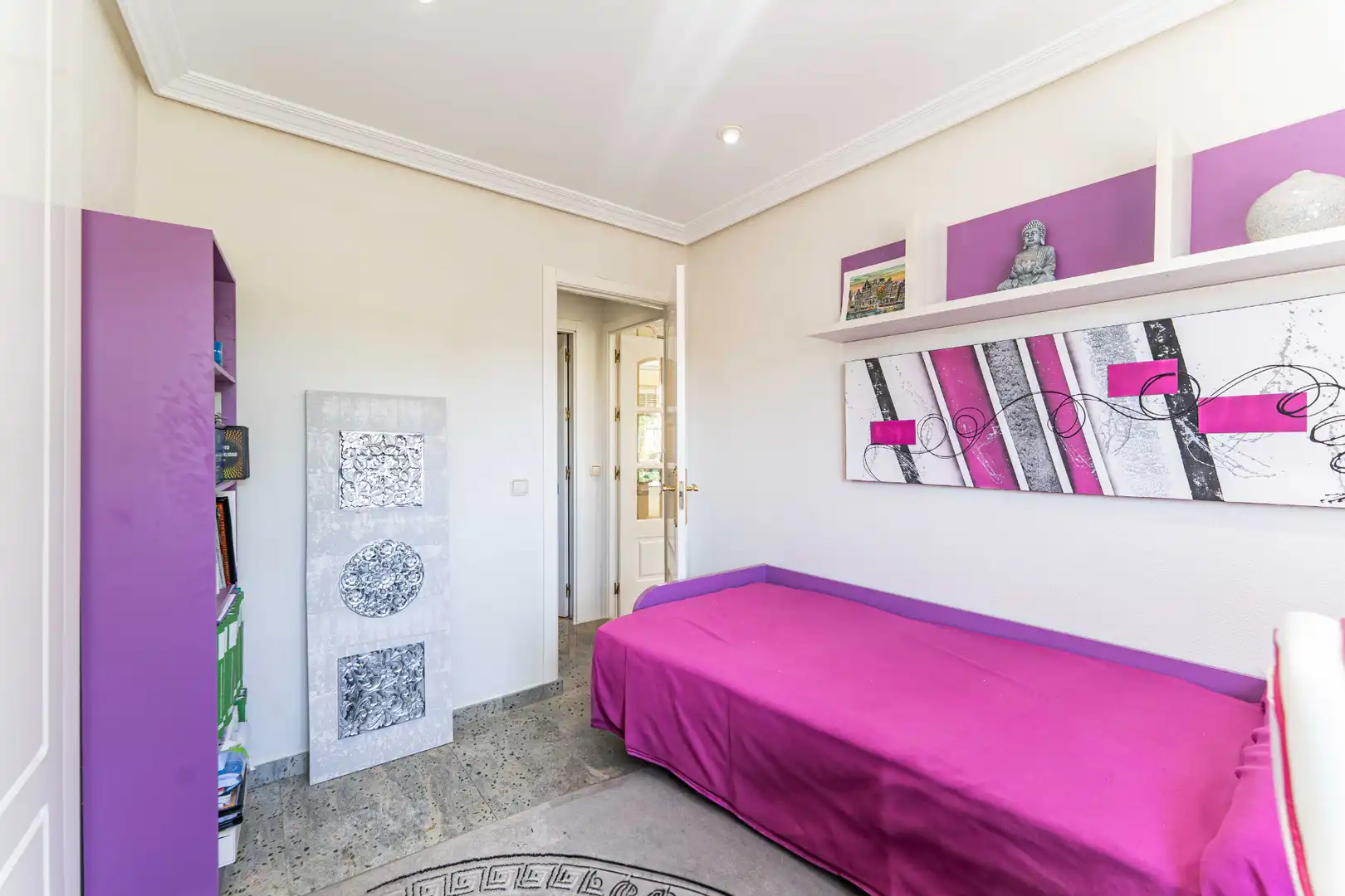 Habitación de Casa adosada en venta en Torrelodones con Calefacción, Jardín privado y Terraza
