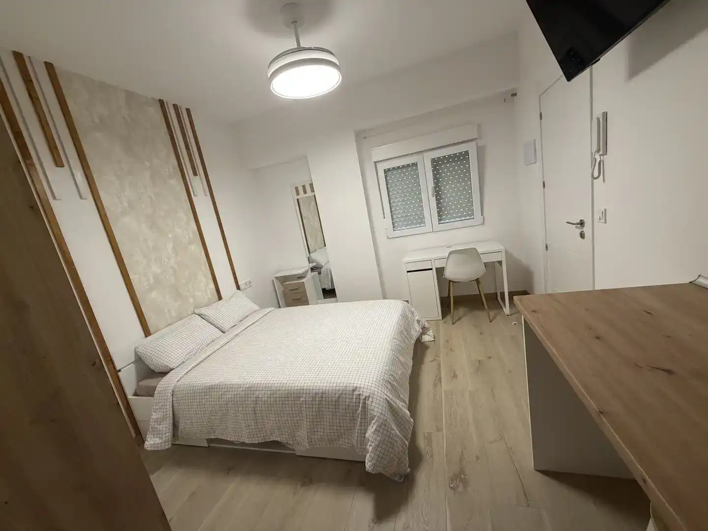 Dormitori de Estudi per a compartir en Murcia amb Aire condicionat, Parquet i Piscina