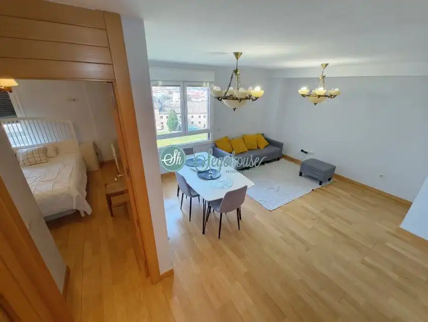 Sala de estar de Piso en venta en Segovia con Aire acondicionado, Calefacción y Trastero