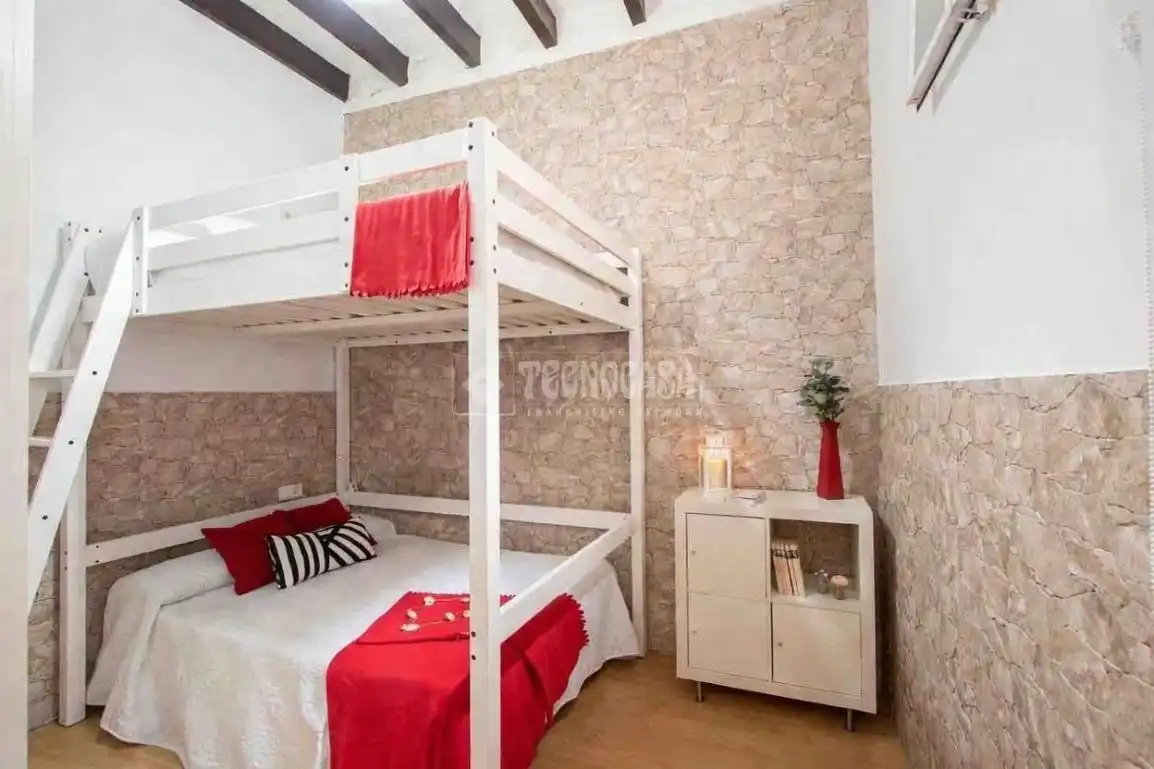 Bedroom of Flat for sale in Sevilla