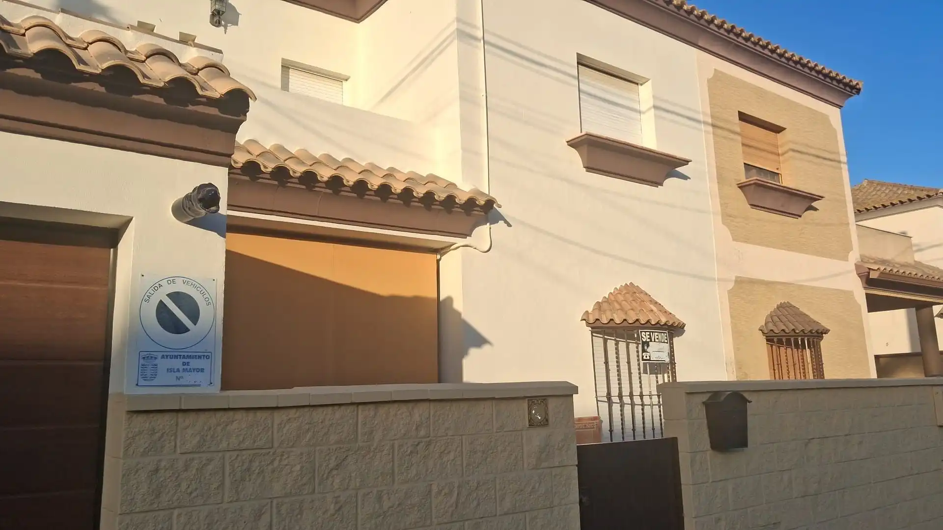 Exterior view of Detached homes for sale in Isla Mayor, Sevilla